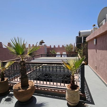 Riad Melilo Avec Piscine Chauffee Marrakesh Exterior photo