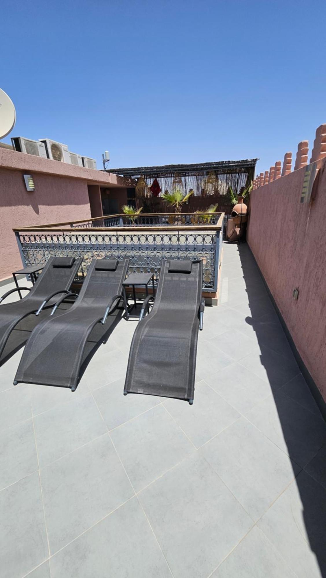 Riad Melilo Avec Piscine Chauffee Marrakesh Exterior photo