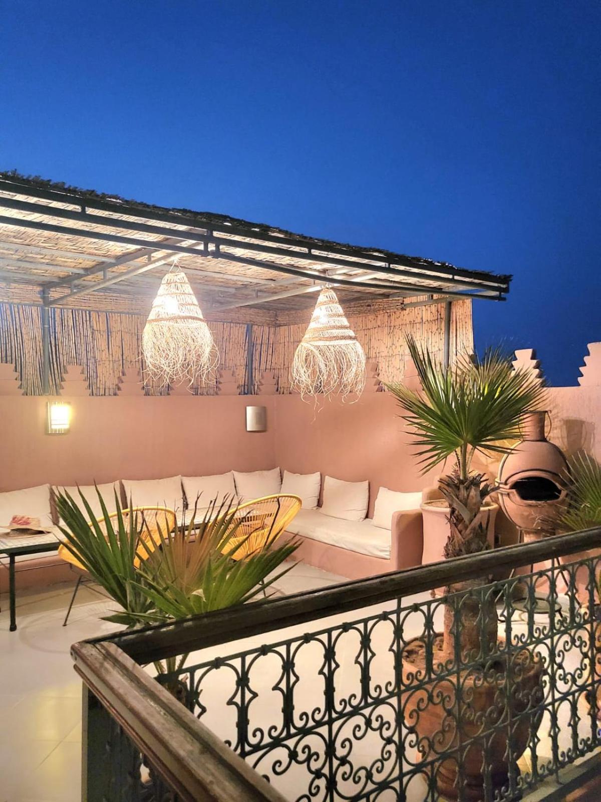 Riad Melilo Avec Piscine Chauffee Marrakesh Exterior photo